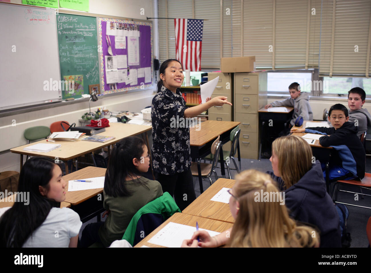 Kinder lernen Mandarin-Chinesisch in a Connecticut Middle School USA Stockfoto