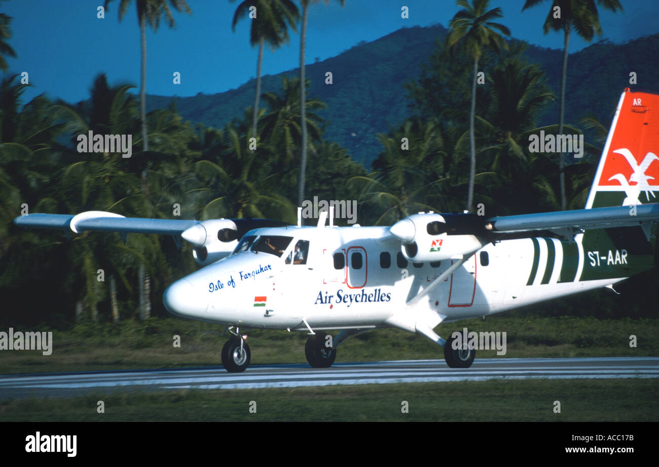Air Seychelles Twin Otter Landung Seychellen Indischer Ozean Stockfoto