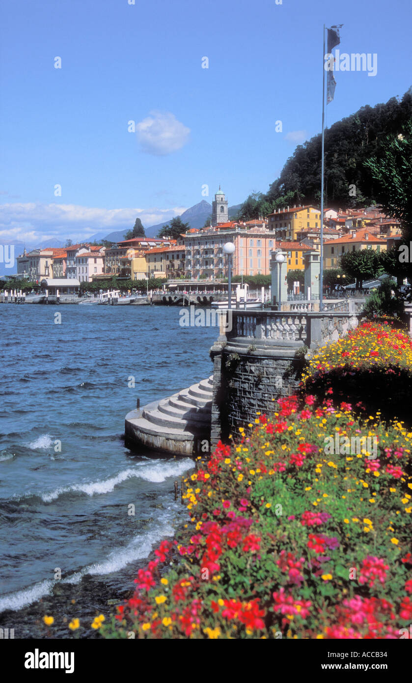 Das schöne Dorf von Bellagio See Como Italien vertikalen format Stockfoto