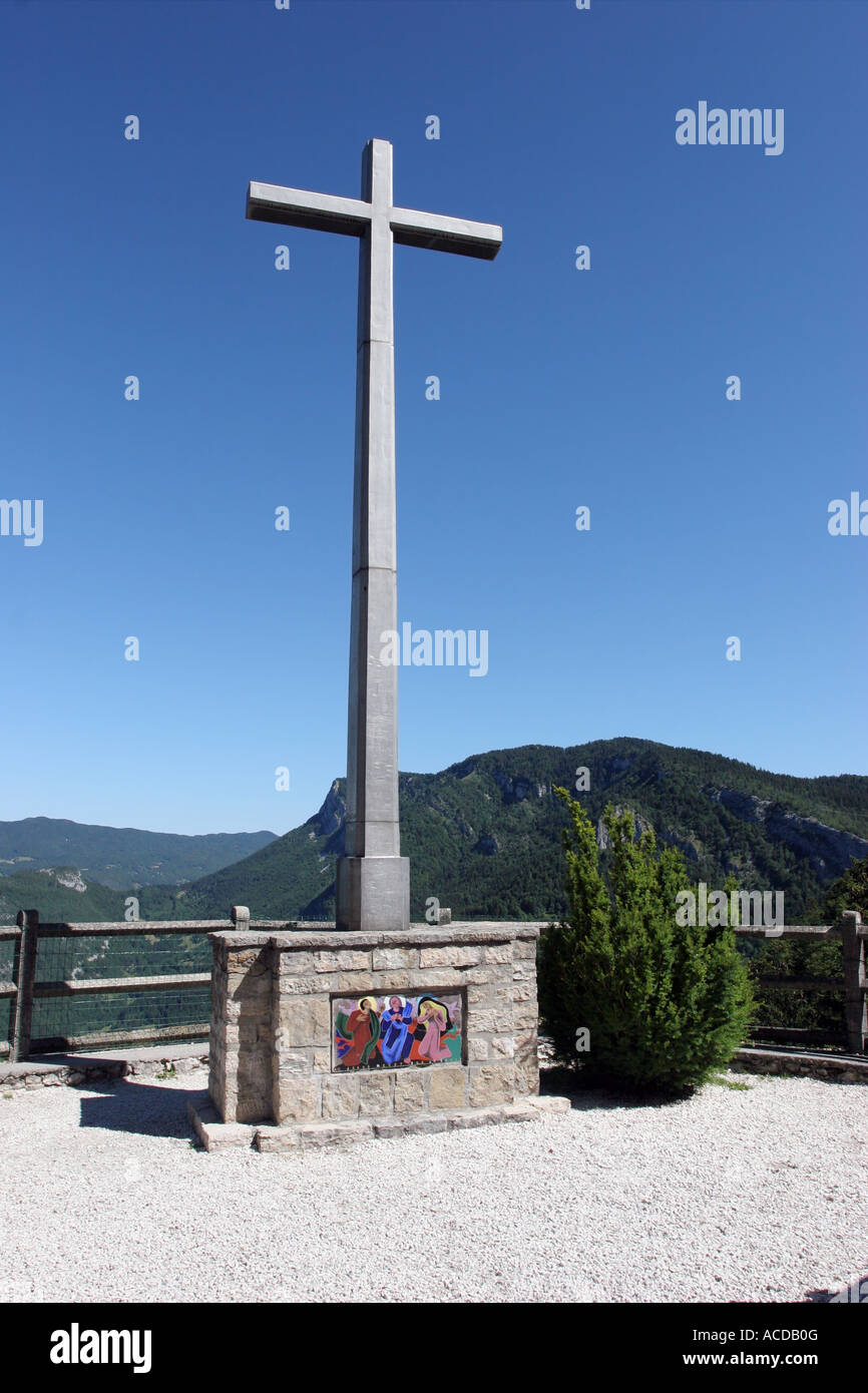 Das Denkmal für den Widerstand in der Nähe der zerstörten Dorf Valchevriere von deutschen in WW2 Naturpark Vercors Frankreich zerstört Stockfoto