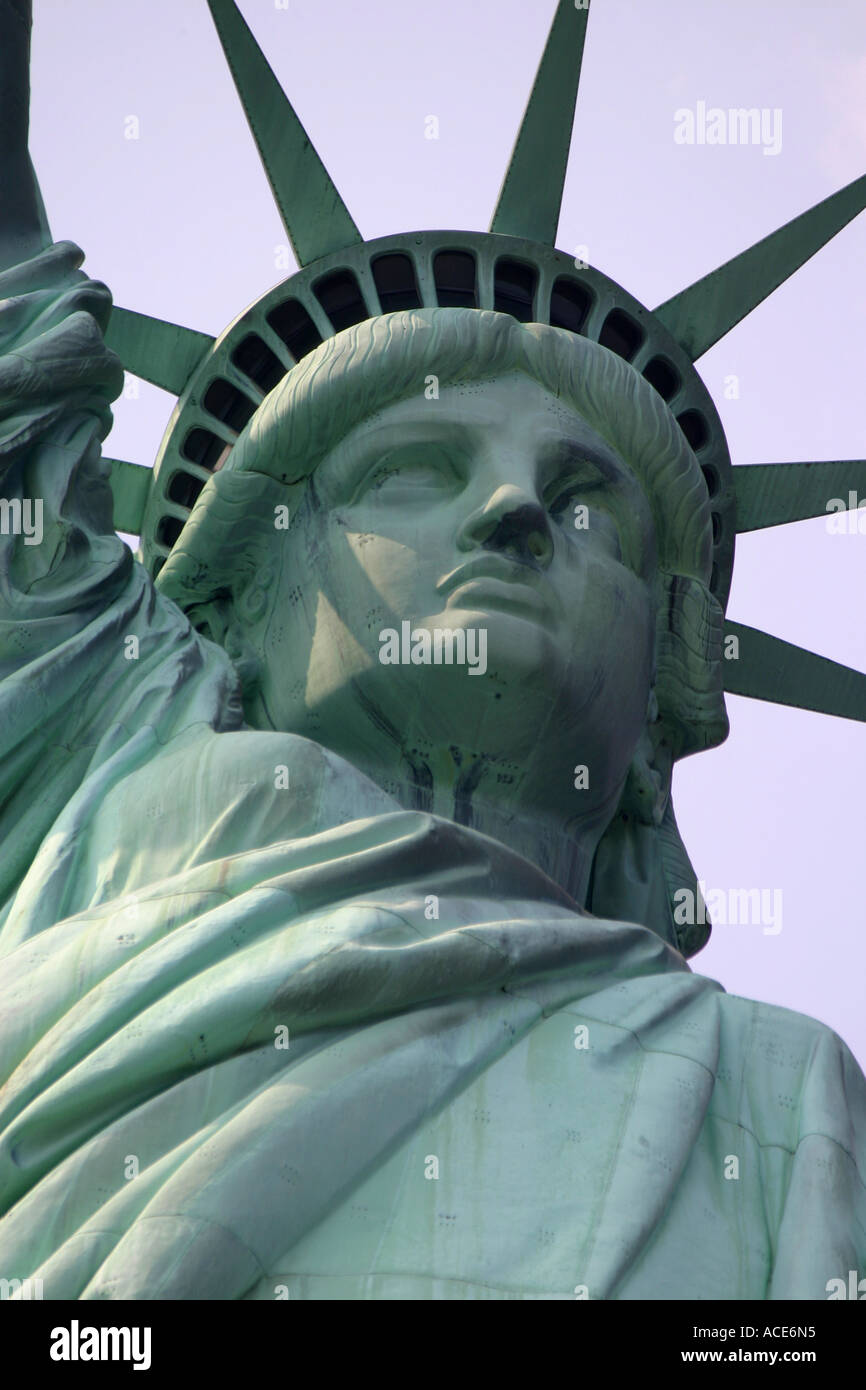 Nahaufnahme von der Freiheitsstatue auf Liberty Island im New Yorker Hafen Vereinigte Staaten von Amerika Stockfoto