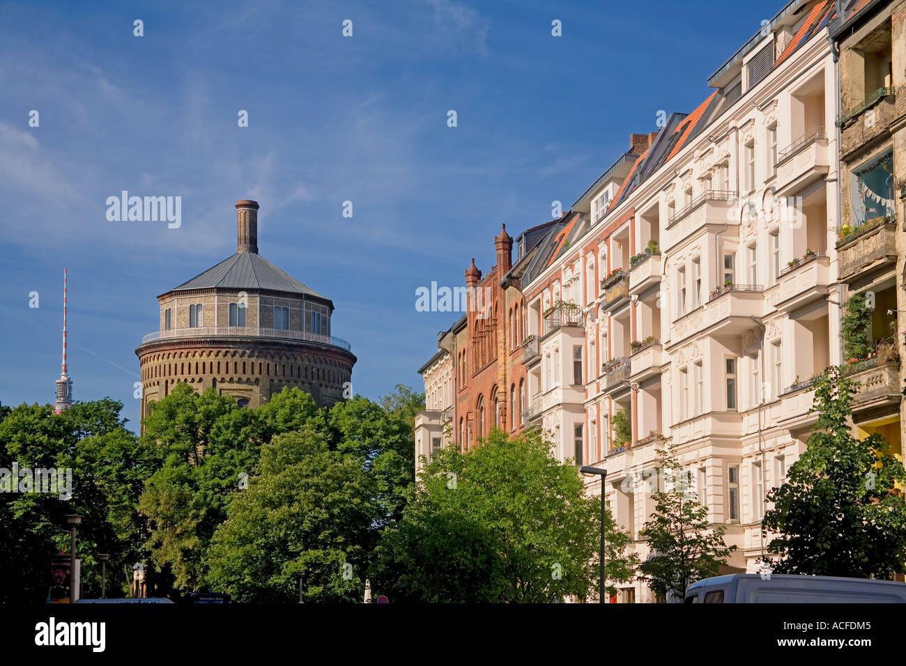 Berlin-Prenzlauer Berg Altbauten Wasserturm Stockfoto