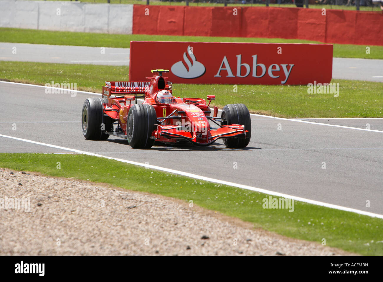 Kimi Räikkönen in seinem Ferrari beim britischen Grand Prix Stockfoto