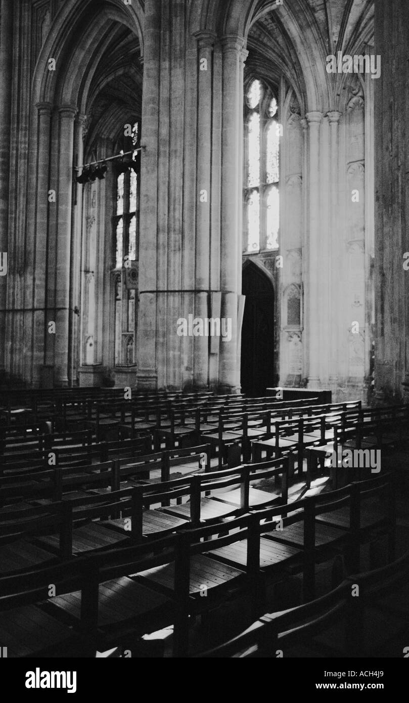 Leere Sitze in der Kathedrale von Winchester Stockfoto