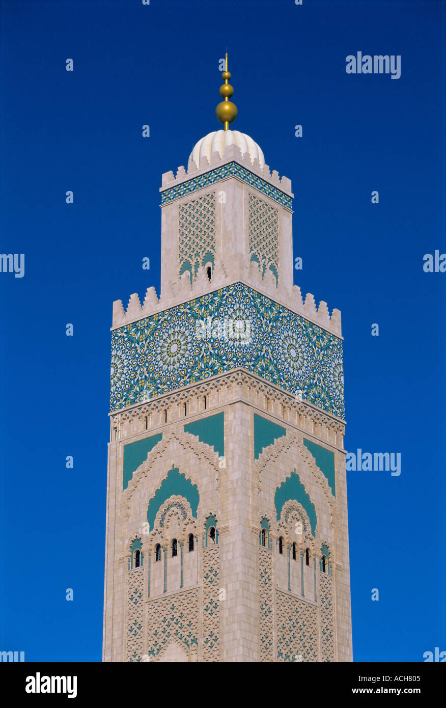 Minarett der Hassan II Moschee Casablanca Marokko Nordafrika Afrika Stockfoto