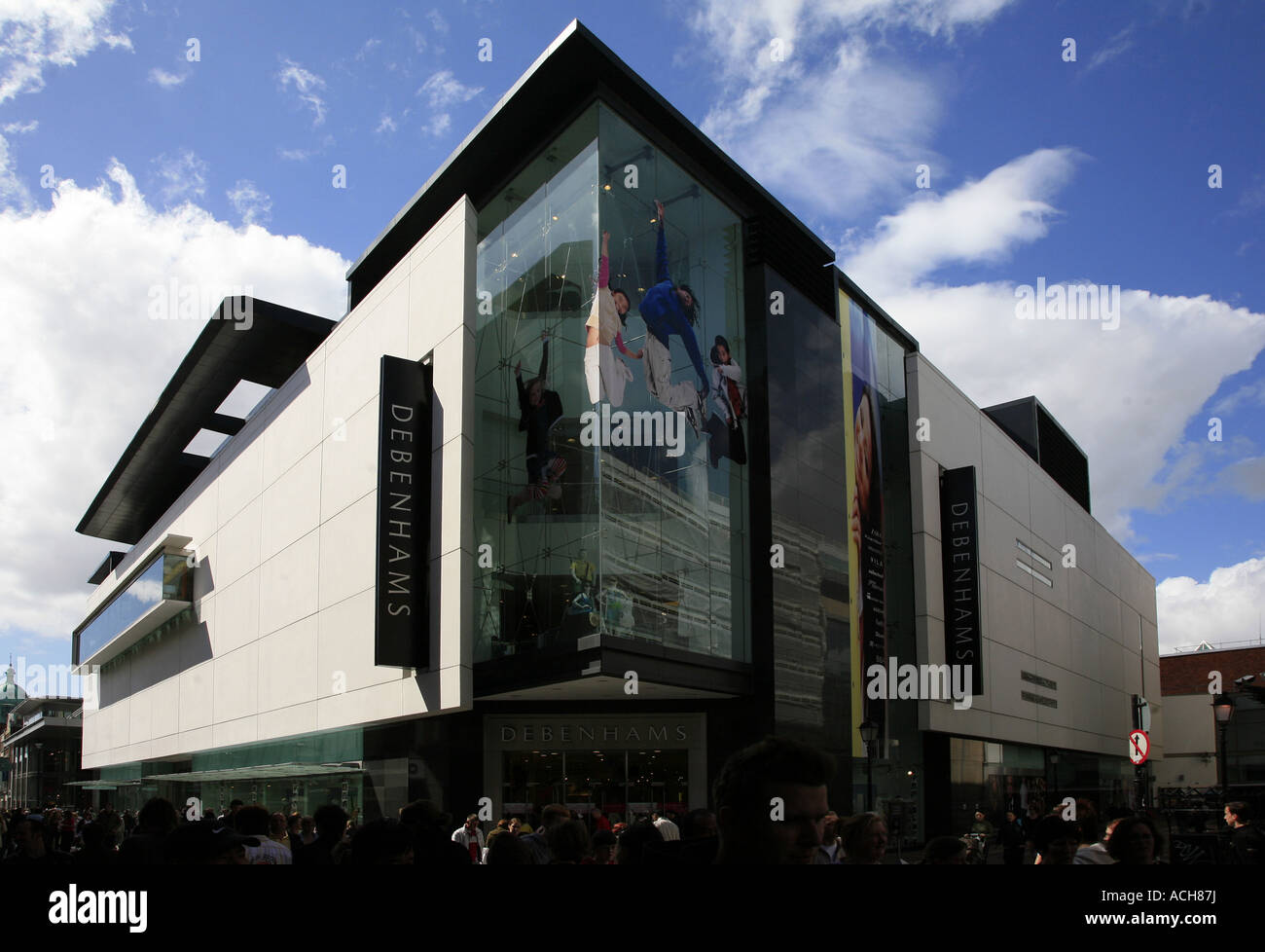 Moderne Debenhams Kaufhaus auf Henry Street Dublin Irland Stockfoto