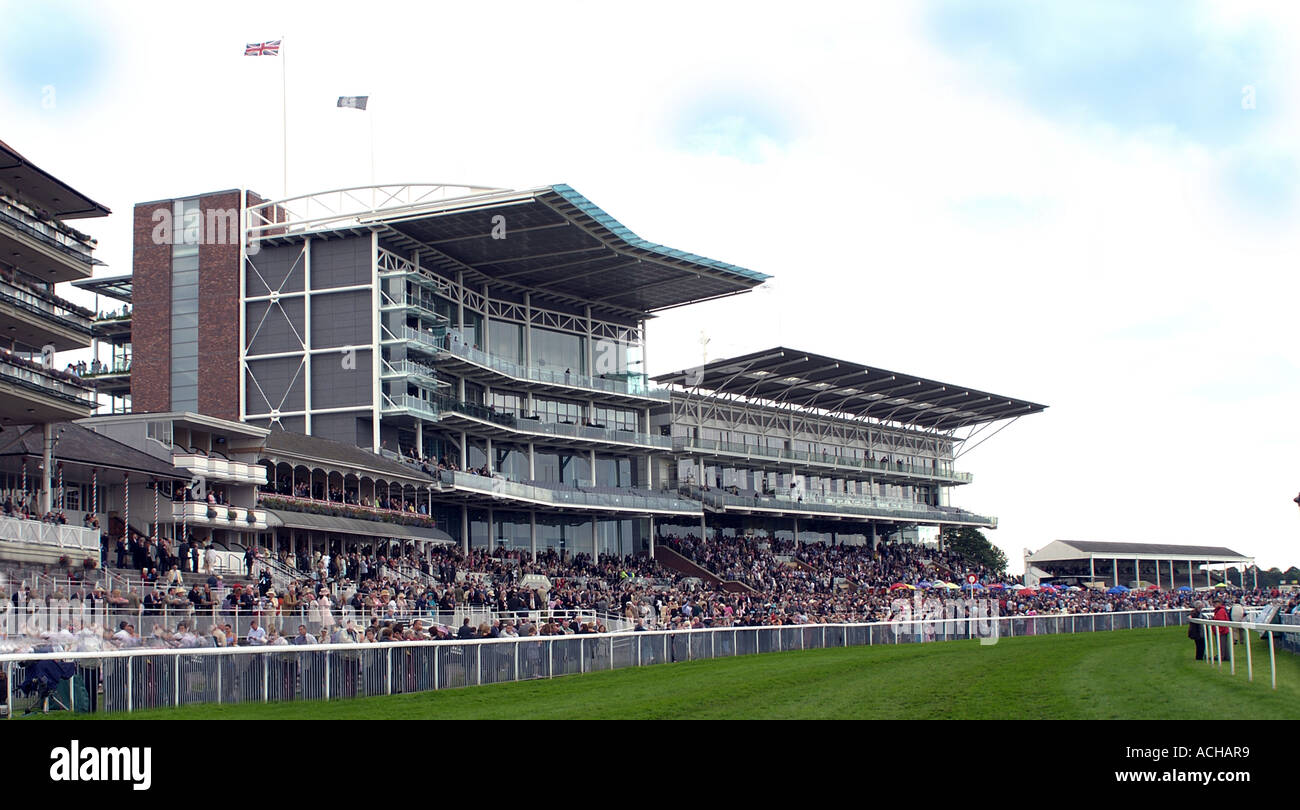 Knavesmire Stand, York Racecourse (1) Stockfoto