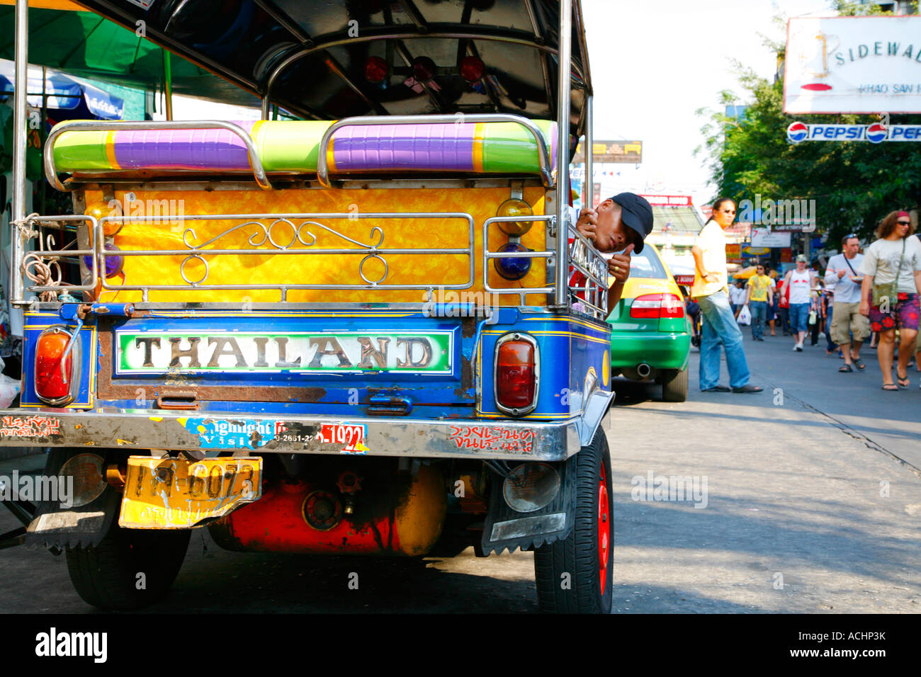 Tuk-Tuk auf Khao San (Khaosan Kao San) Straße, Bangkok, Thailand Stockfoto
