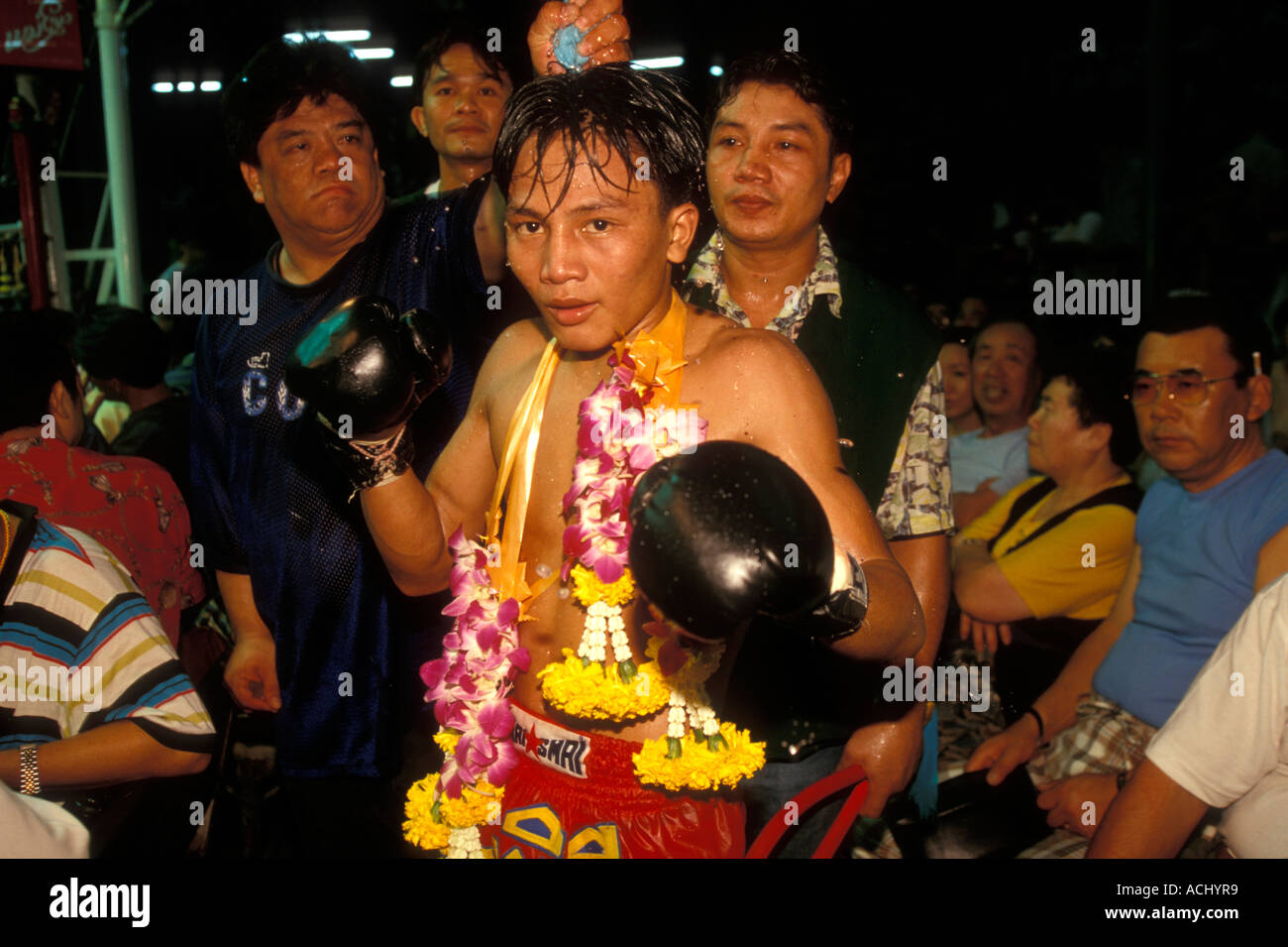 Thailand Bangkok Schweiß getränkt Kämpfer-Kick-Box-Kampf Stockfoto