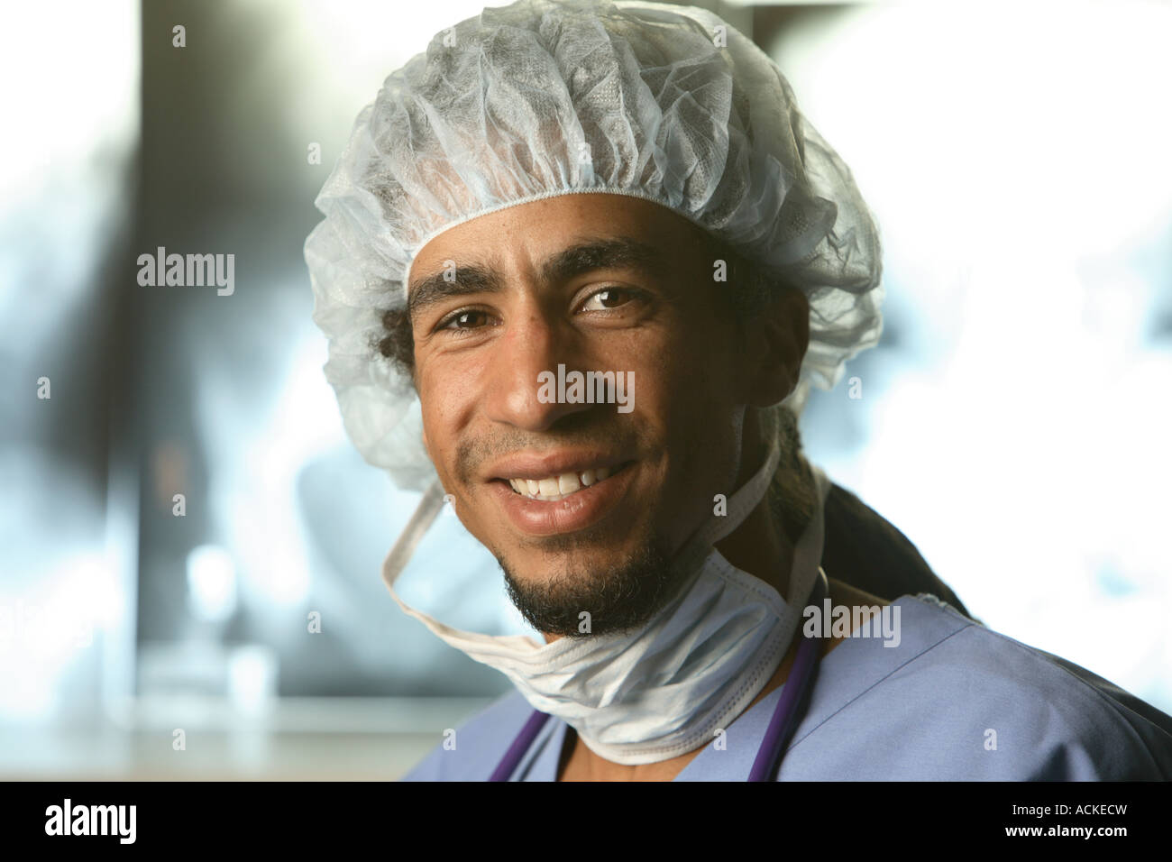 Porträt des jungen Arztes Peelings Stockfoto