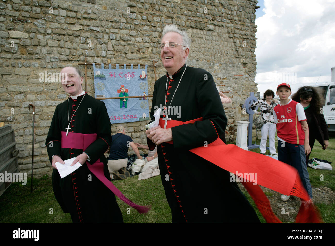 Kardinal CORMAC MURPHY O'CONNOR (Mitte) bei der jährlichen Bradwell Wallfahrt Bradwell am Meer England UK Stockfoto