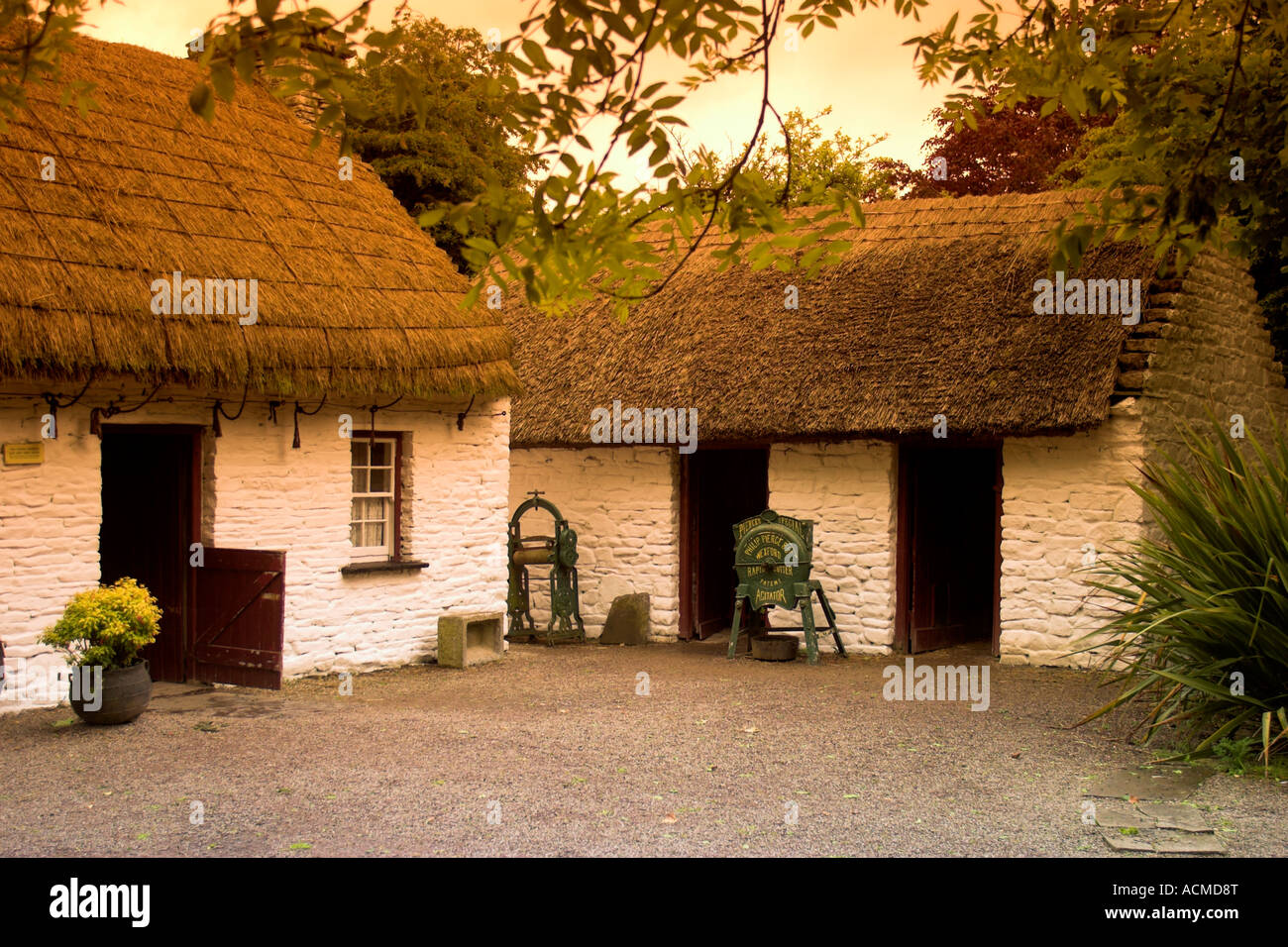 Loop Head House von Fisher Folk in Irland Folk Park bei Bunratty Castle Co Clare Ireland Landwirtschaft verwendet Stockfoto