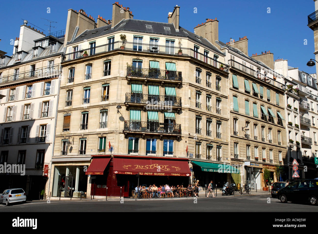 Bistrot Au petit Suisse Place Paul Claudel Paris 6 France in der Nähe von Odeon theater Stockfoto