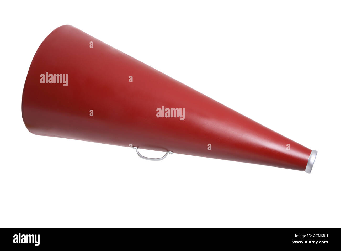 Megaphon rot auf weißem Hintergrund ausschneiden Stockfoto