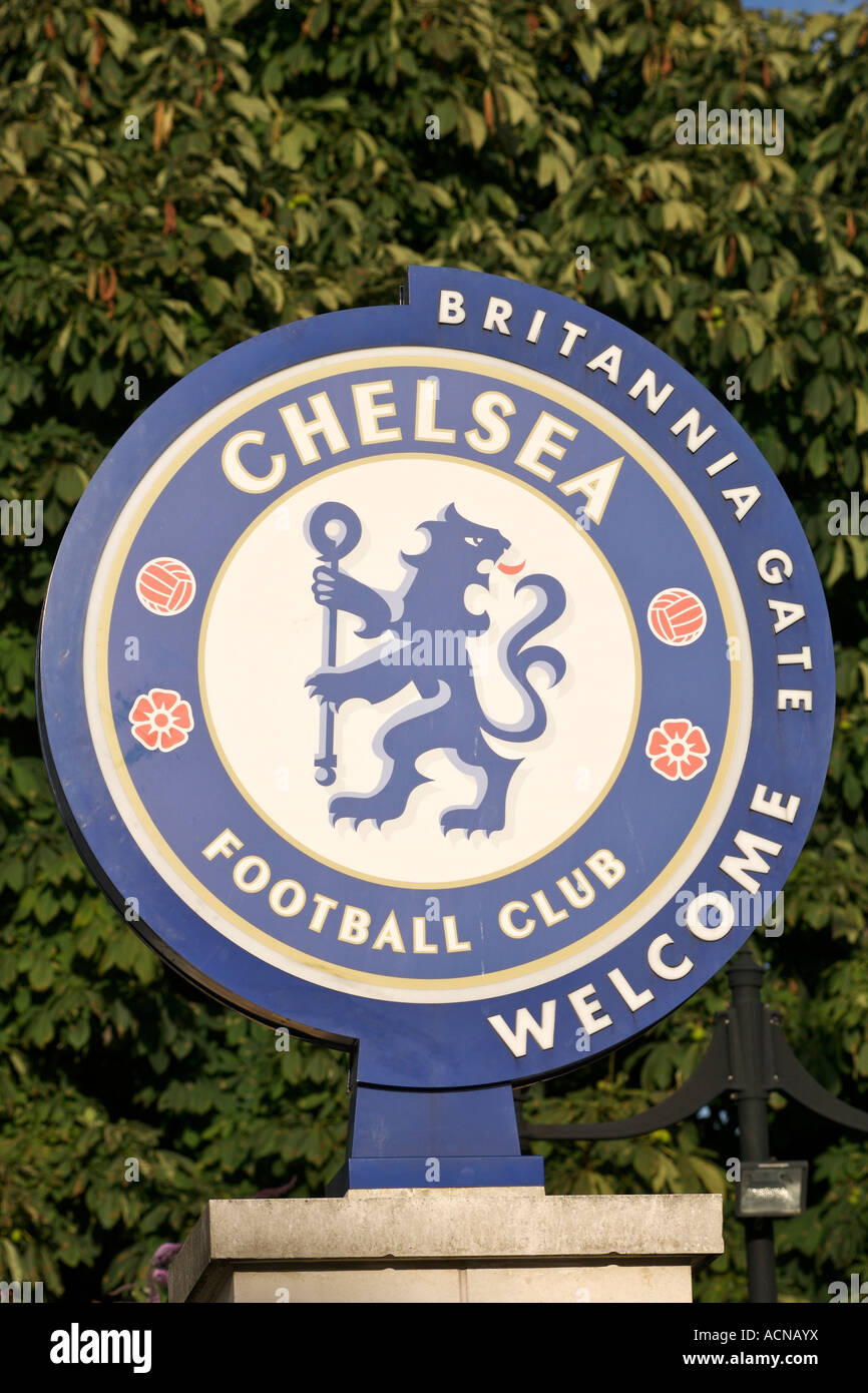 Willkommensschild am Britannia Gate Eingang der Chelsea Football Club großzügig in London. Stockfoto