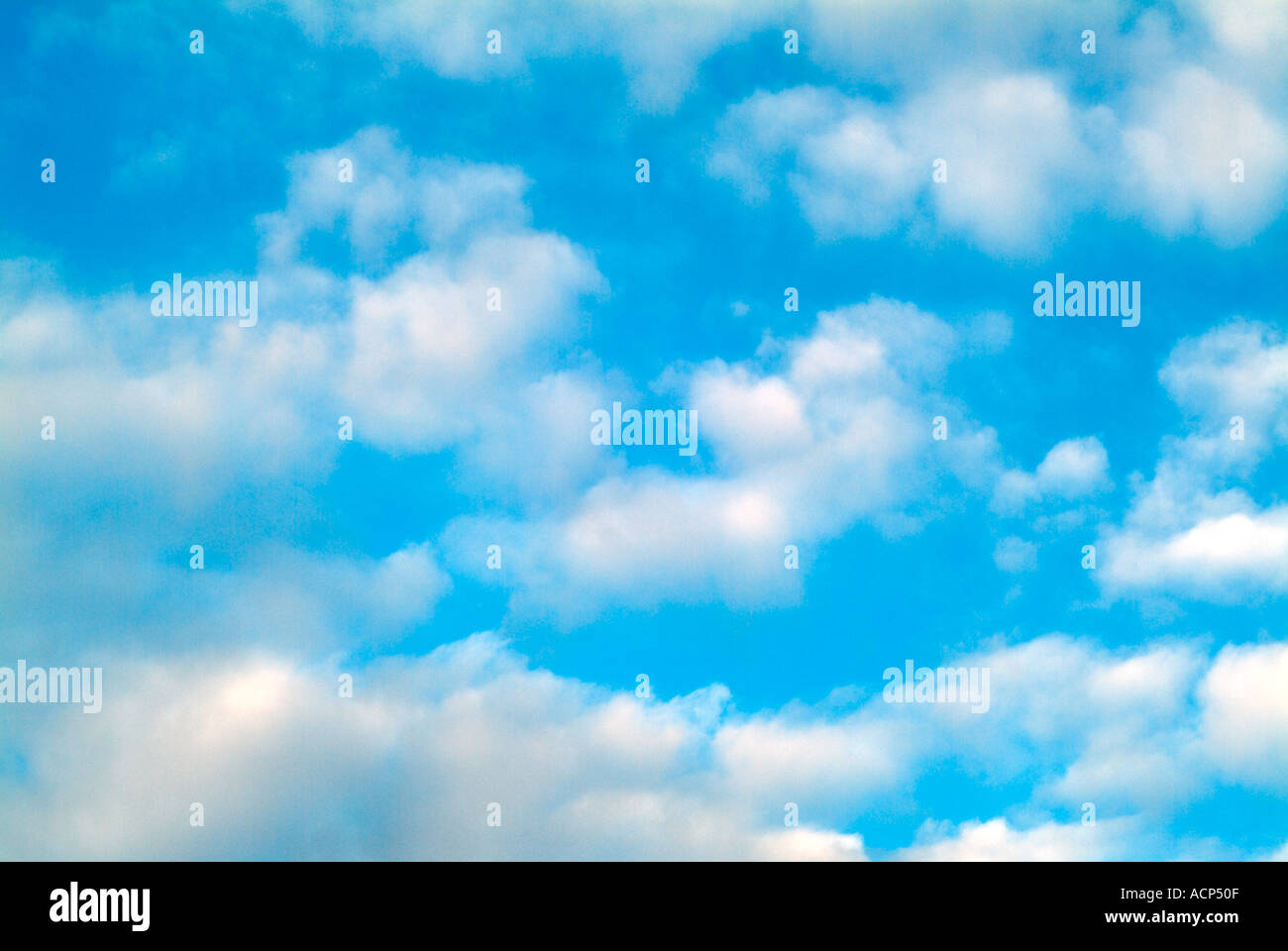 Blaue Wolke gefüllt Himmel Stockfoto