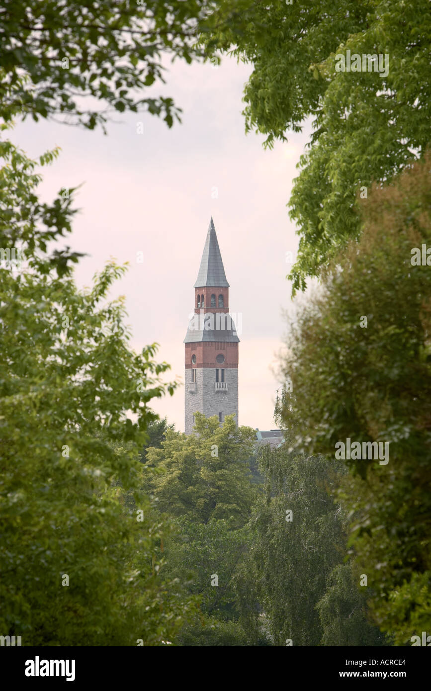 Der Turm des National Museum of Finland von der Universität Helsinki Botanischer Garten Helsinki Finnland gesehen Stockfoto