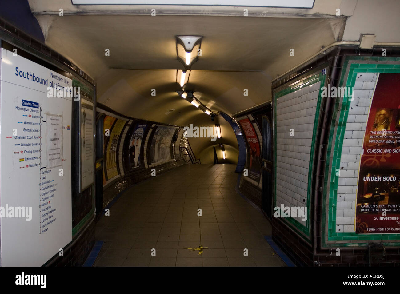 Camden Town Underground Station - Northern Line - London (Pre-Upgrade-Mai 2007) Stockfoto