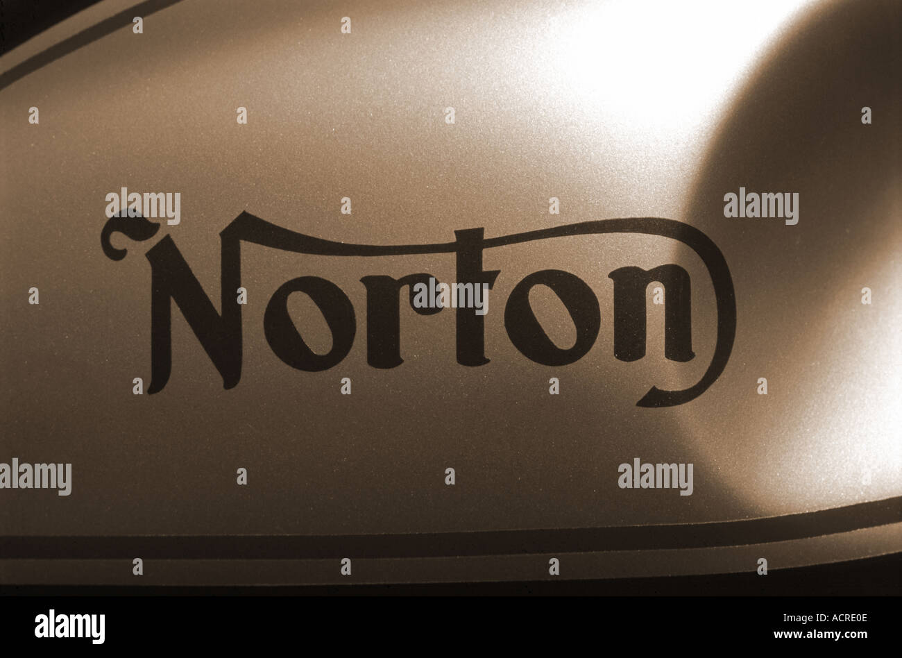 Norton-Logo auf Motorrad Benzintank Stockfoto