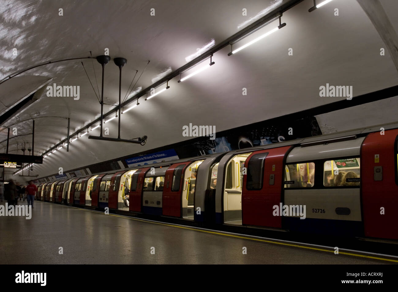 Euston Underground Station Northern Bank Filiale Southbound Plattform London Stockfoto