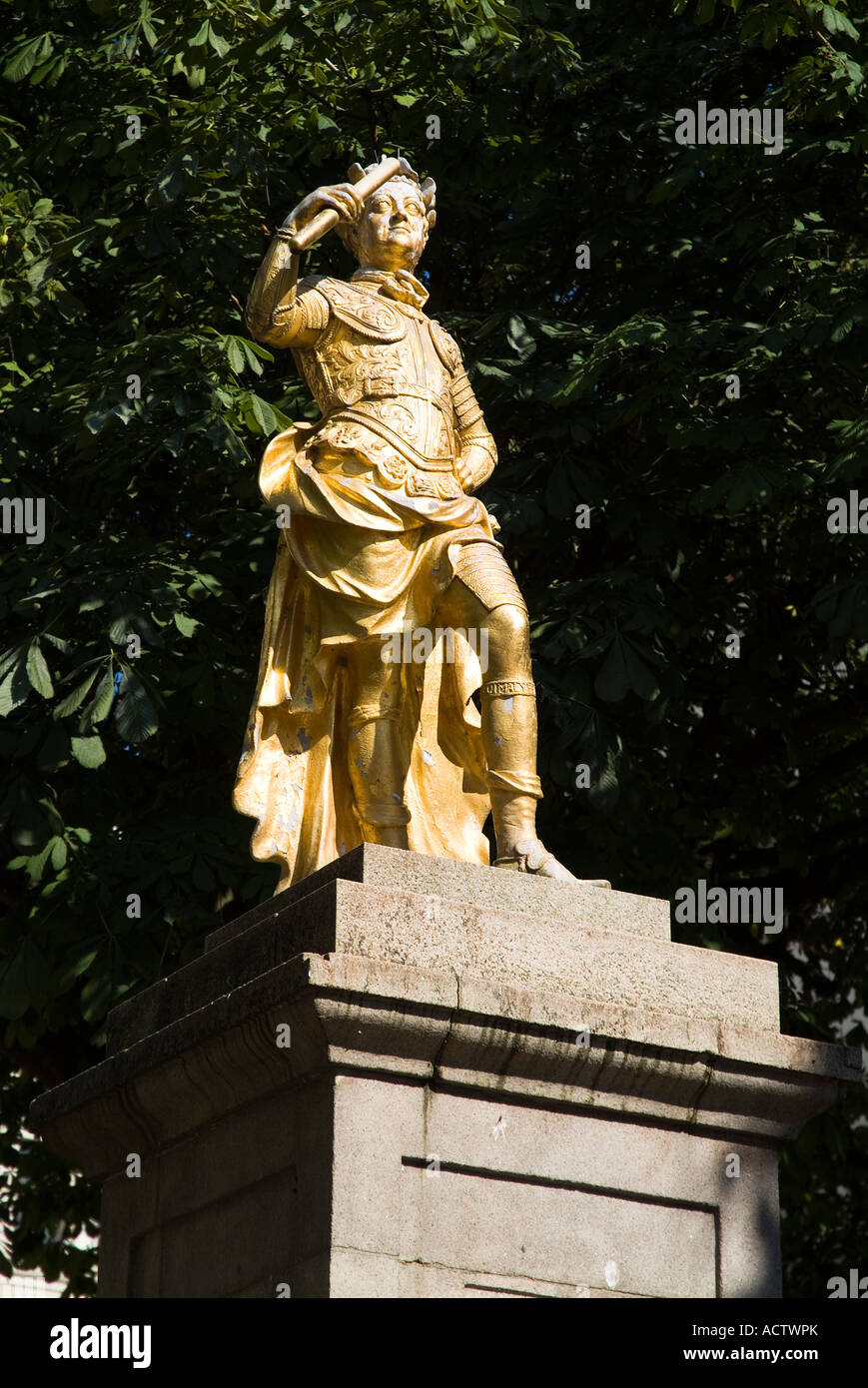 dh-Royal Square St. HELIER JERSEY König George II.-statue Stockfoto