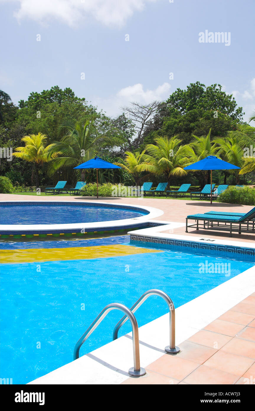 Das Melia Hotel und Schwimmbad in Colon, Panama, Mittelamerika Stockfoto