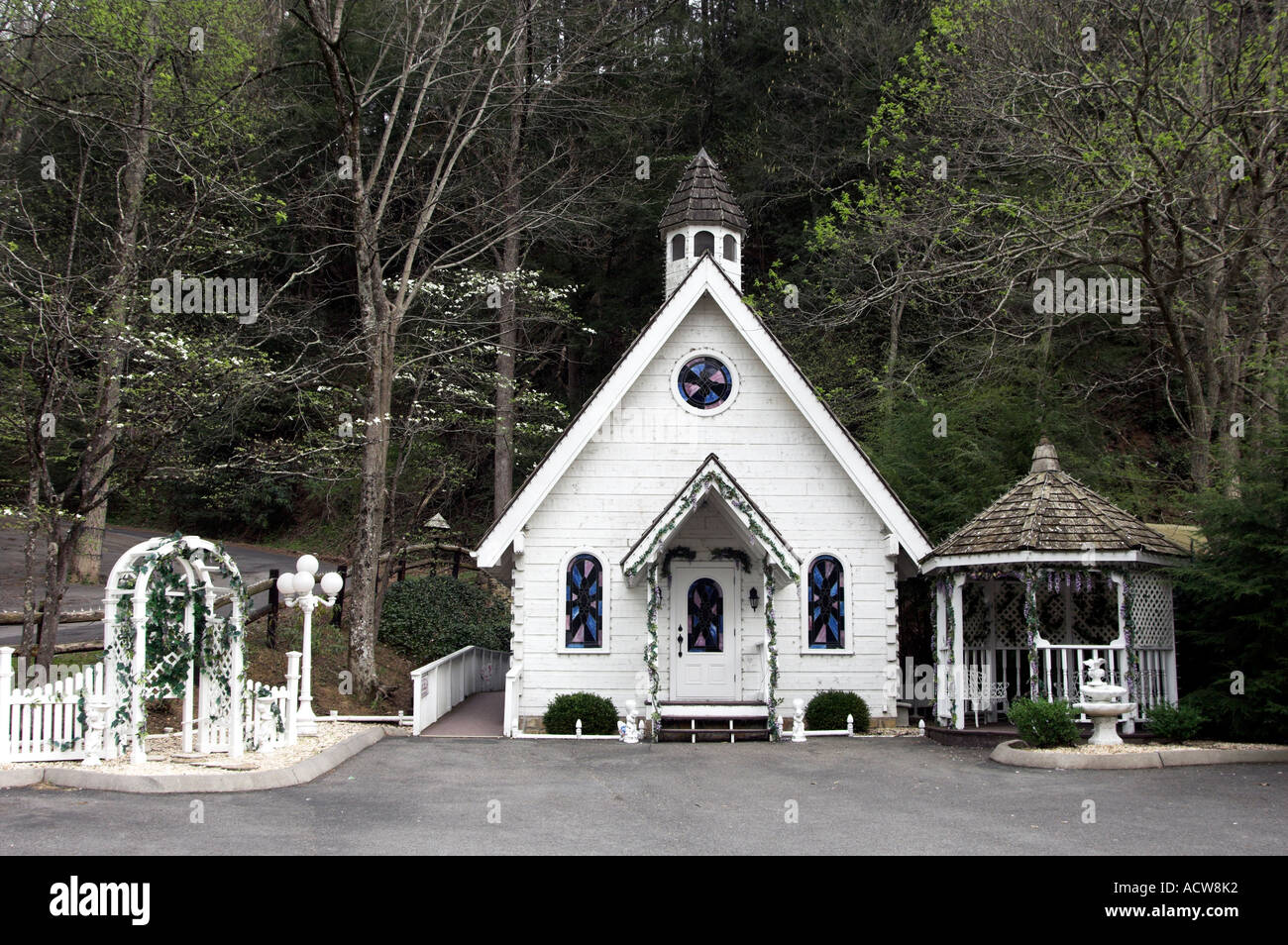 Der Chapel Of Love Wedding Chapel In Gatlinburg Tennessee Usa