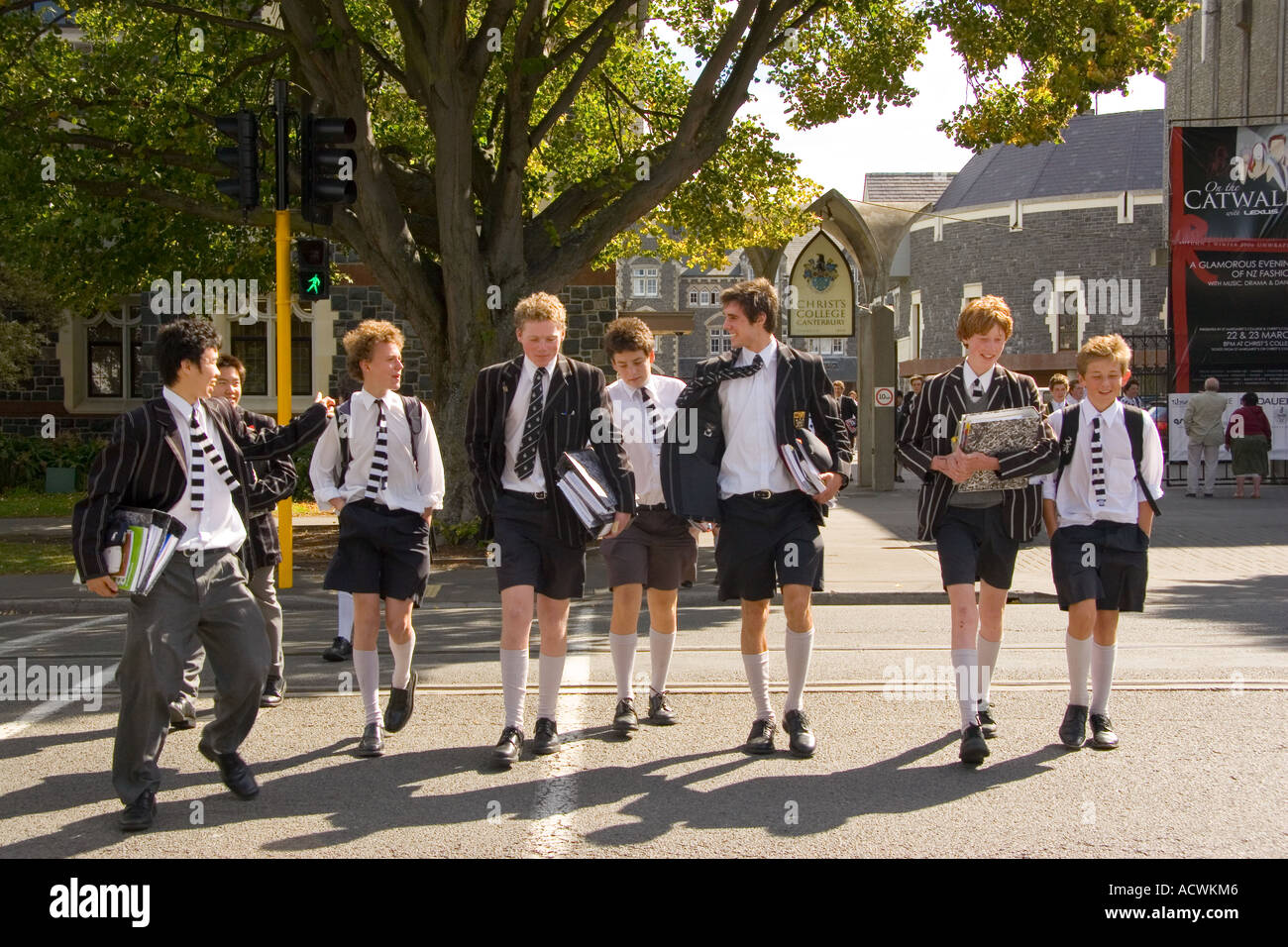 Christi College Dayboys verlassen Schule Christchurch Neuseeland Stockfoto