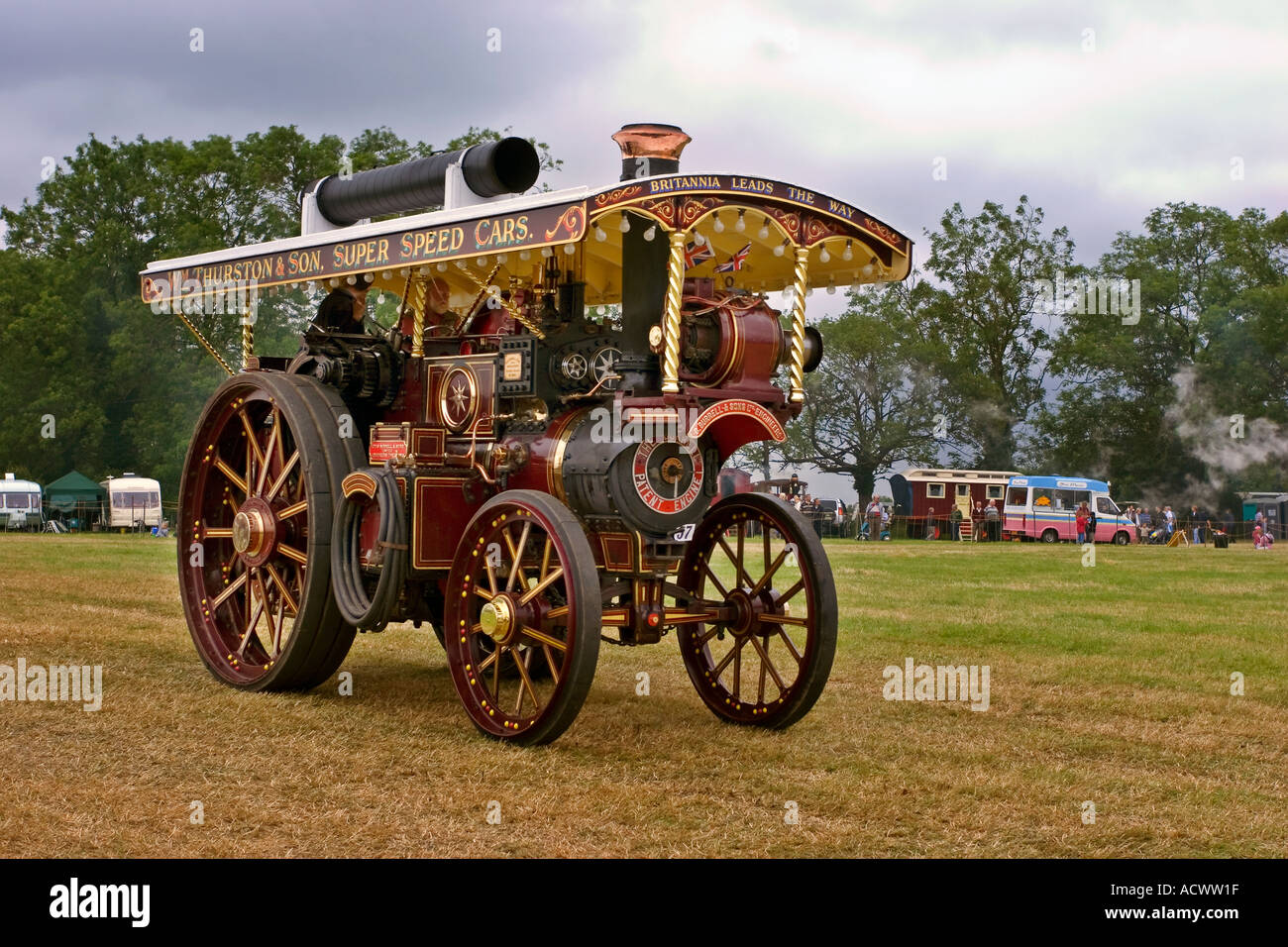 Prestwood Dampftraktion Fair Showmans Engine. NUR ZUR REDAKTIONELLEN VERWENDUNG Stockfoto