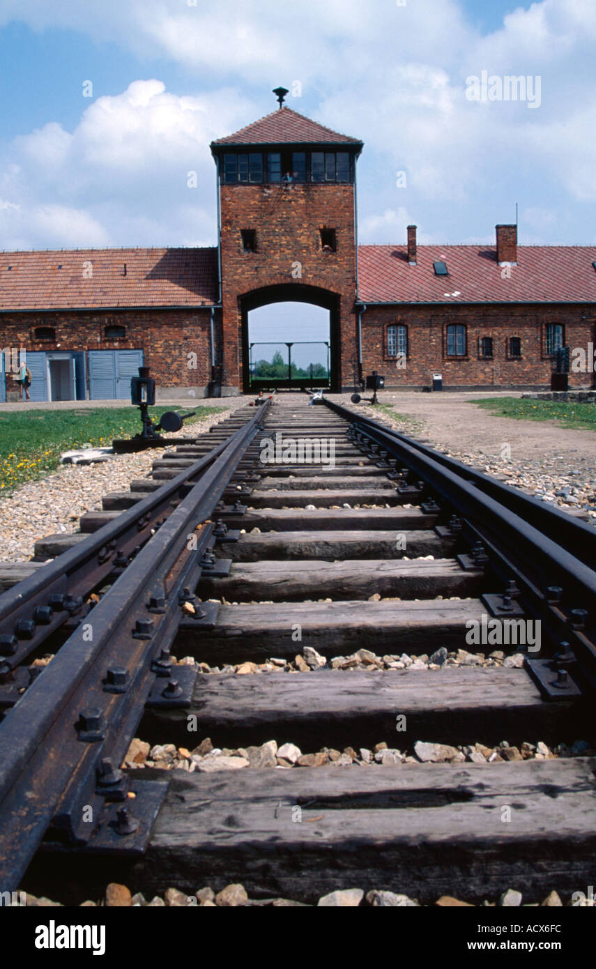 Eingangstor nach Auschwitz Konzentrations- und Vernichtungslager Auschwitz Lager Polen Stockfoto