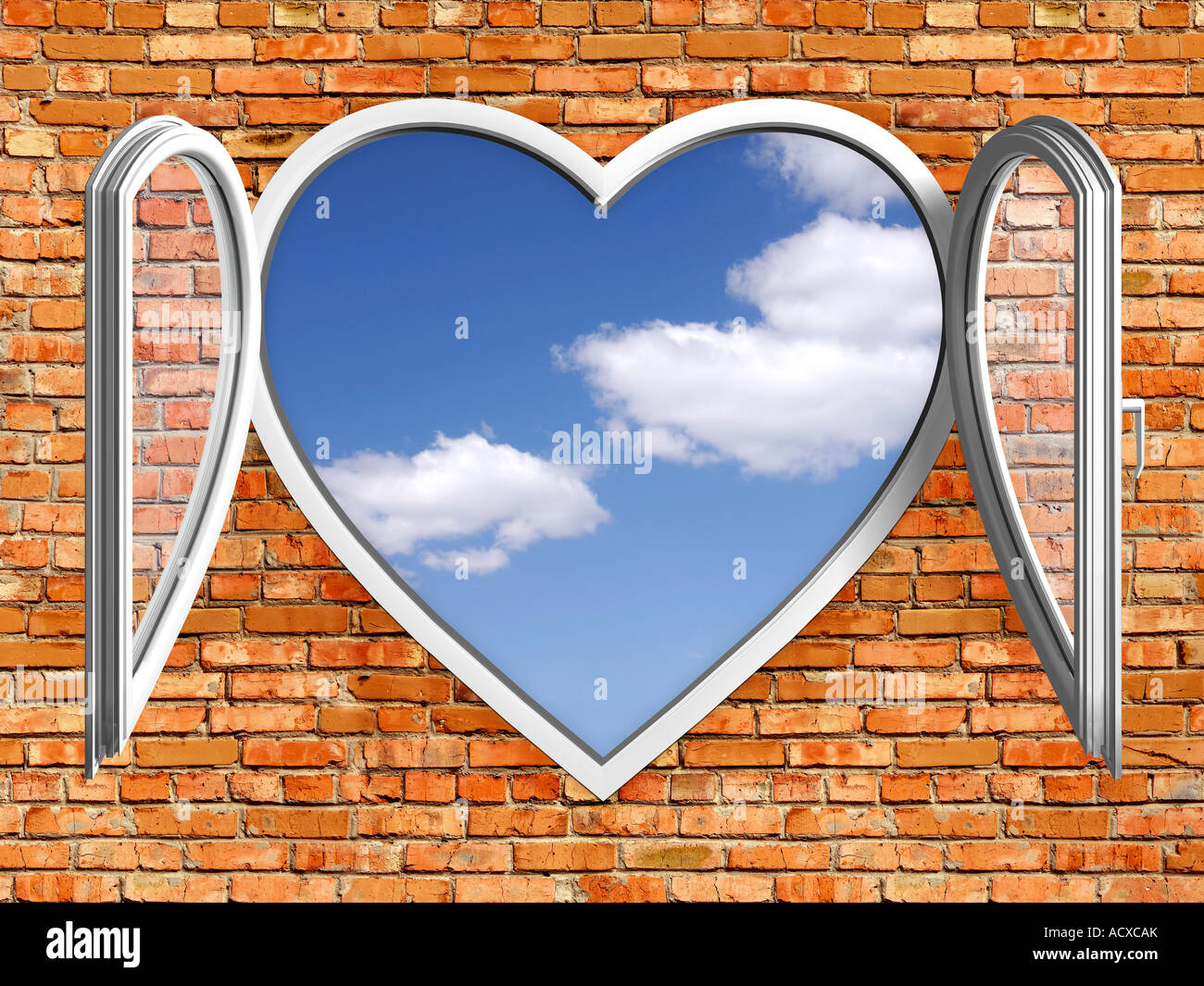 Konzeptionelle Darstellung, die blauer Himmel dahinter offenen Herzen PVC Fenster in Wand geformt Stockfoto