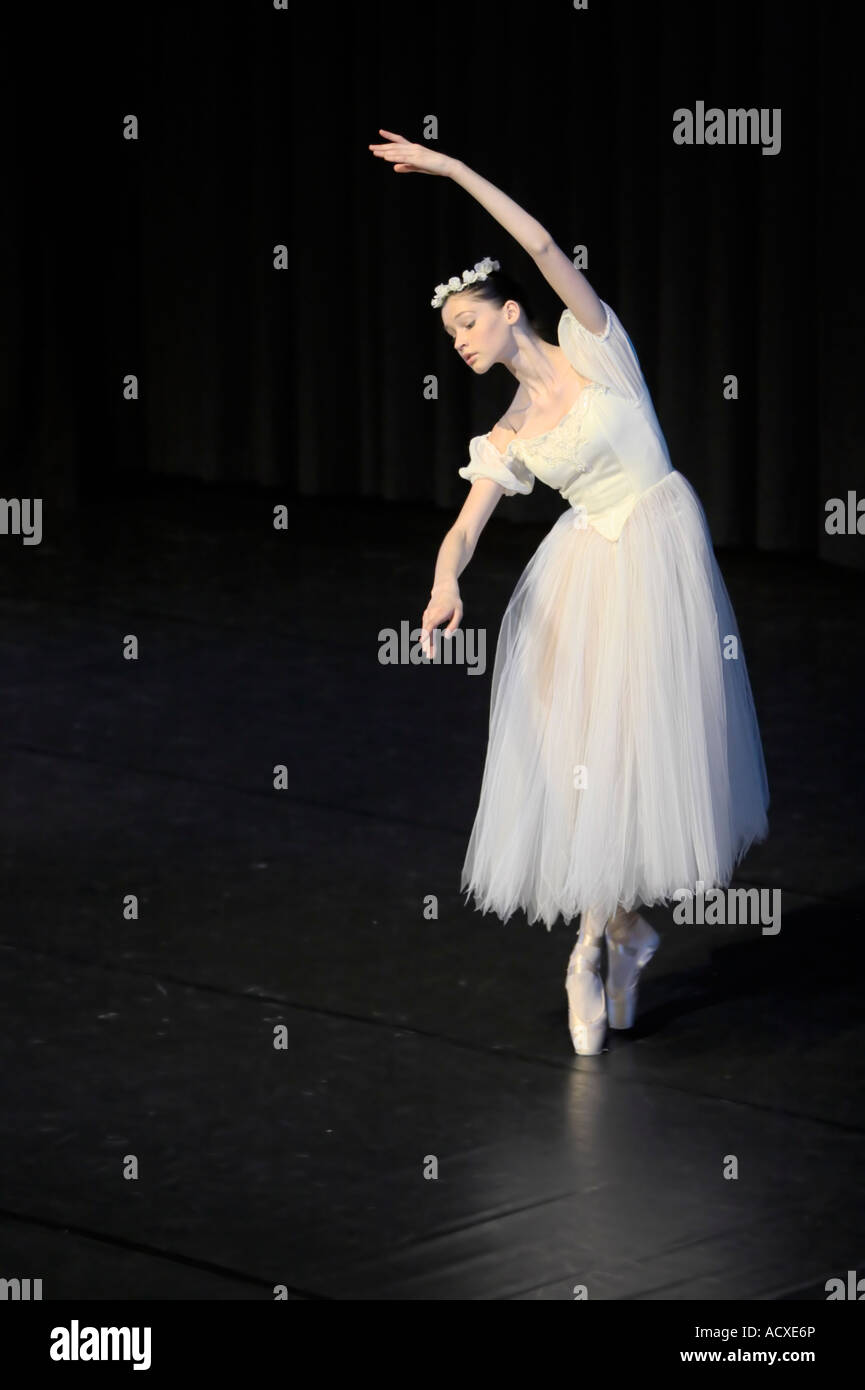 Ballerina in Helsinki Dance Institute Leistung, Helsinki, Finnland, EU. Stockfoto