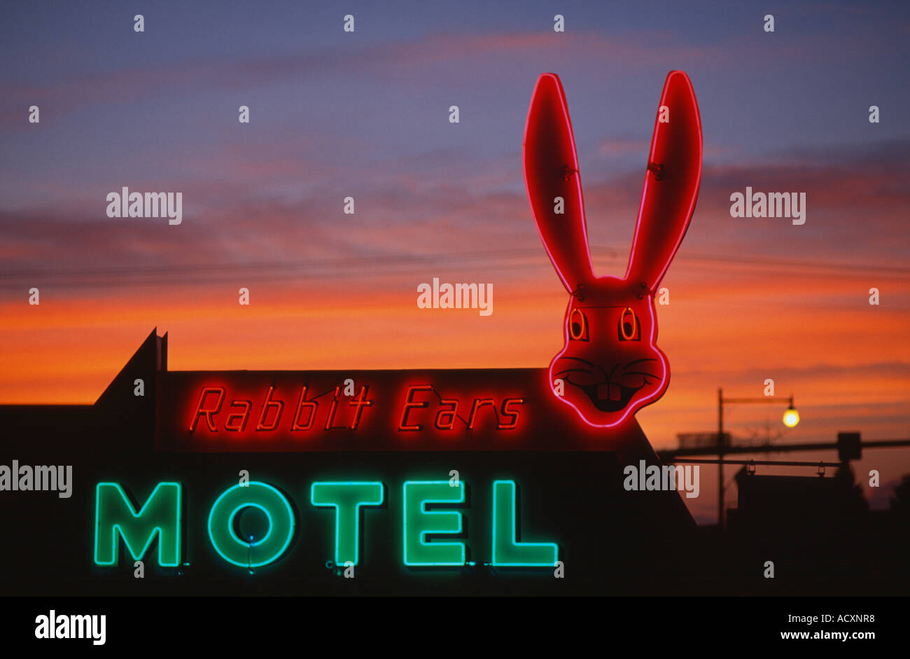 Sunset Kaninchen Ohren Motel Leuchtreklame Steamboat Springs Colorado USA Stockfoto