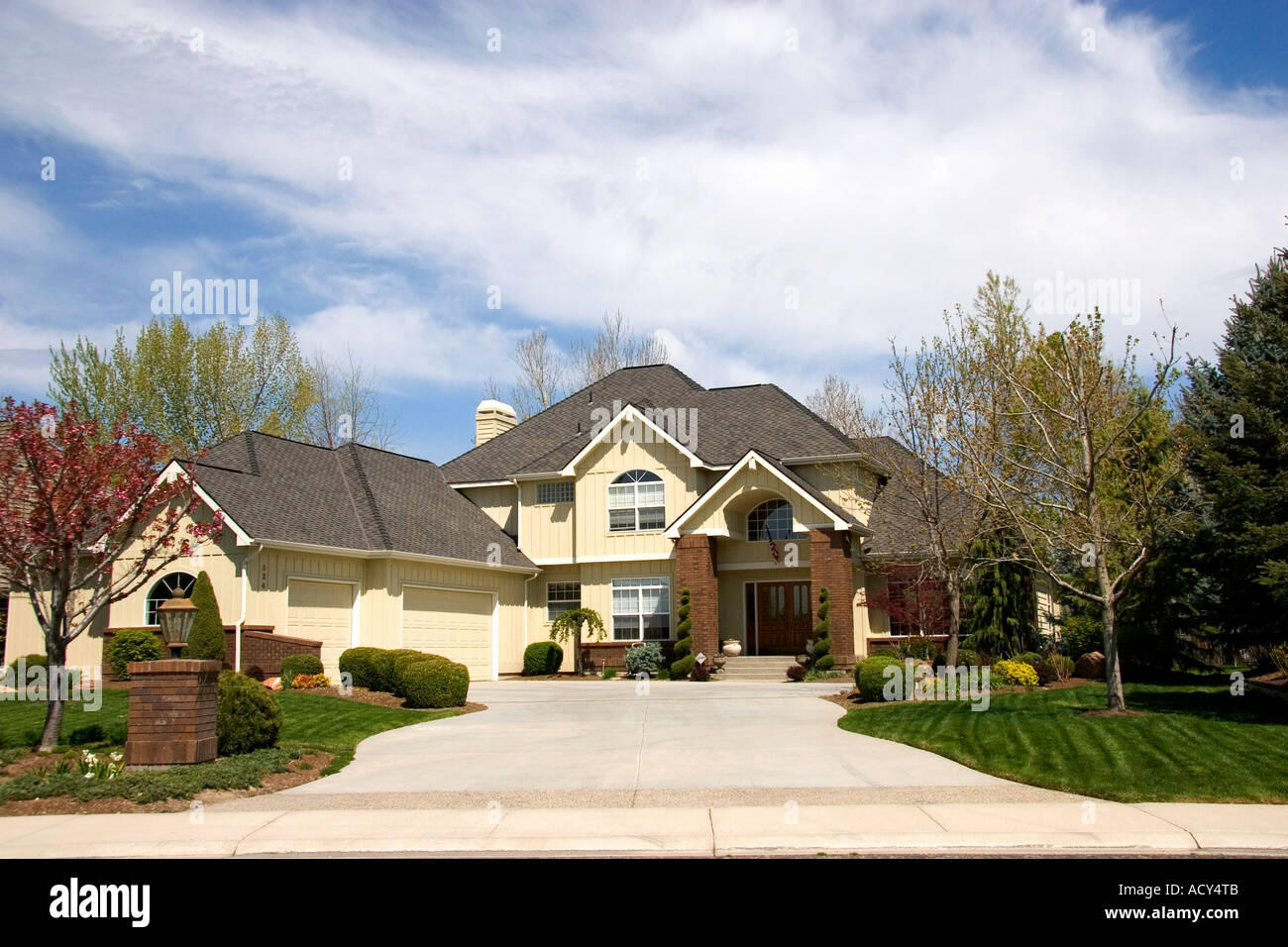 Gehobenes Haus in Eagle, Idaho. Stockfoto