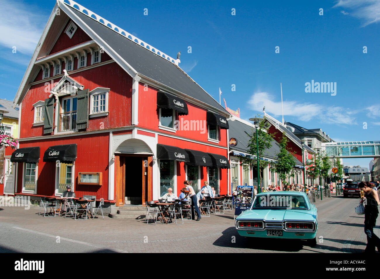 Island-Reykjavik Zentrum Oldtimer typische Architektur Sommer Cafés Stockfoto