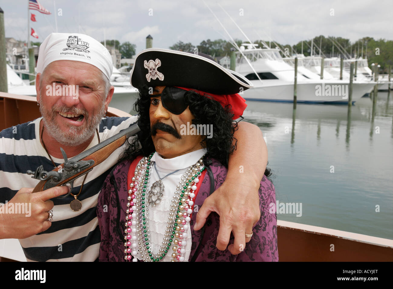 Virginia Beach, Lake Rudee, Stück von acht Piraten Kreuzfahrt, Kapitän Blackbeard Schaufensterpuppe, Yachthafen, Piratenführer, Besucher Reise Reise Reise Tour Tourist touris Stockfoto