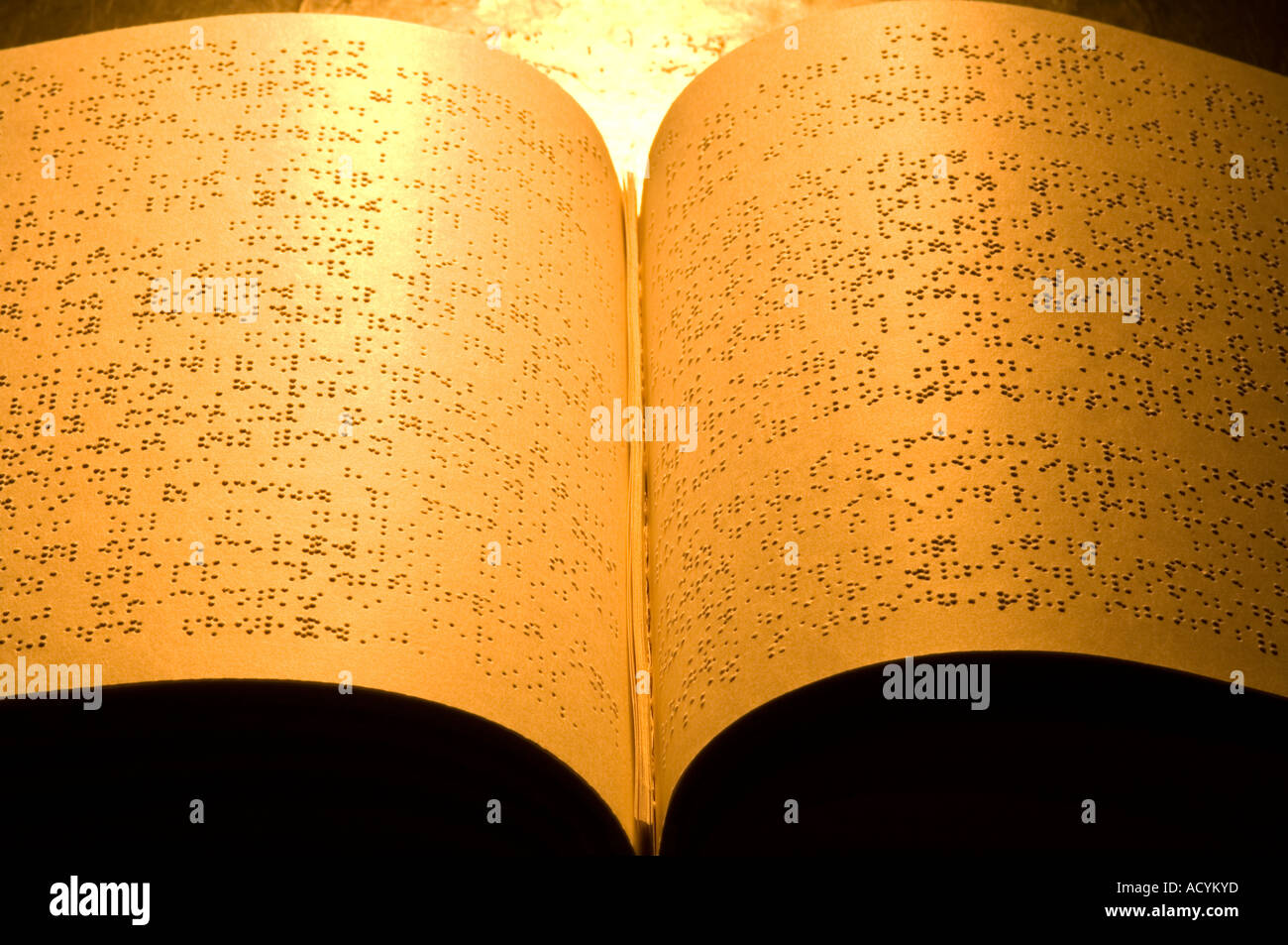 Braille-Buch für blinde Stockfoto