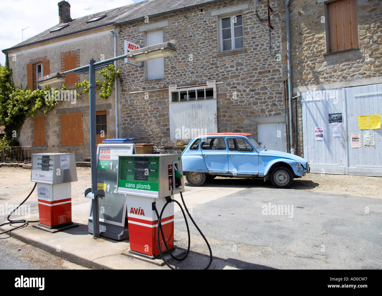 ein Kleinbetrieb-Tankstelle in Fluss Creuse Tal in Indre Region Frankreichs Stockfoto