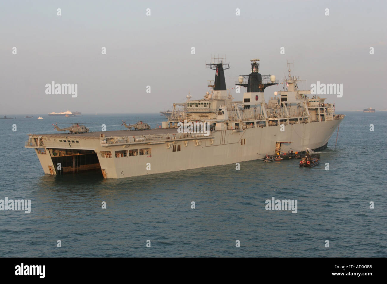 Trafalgar 200 feiern und International Fleet Review und internationales Festival des Meeres Portsmouth England GB UK 2005 Stockfoto