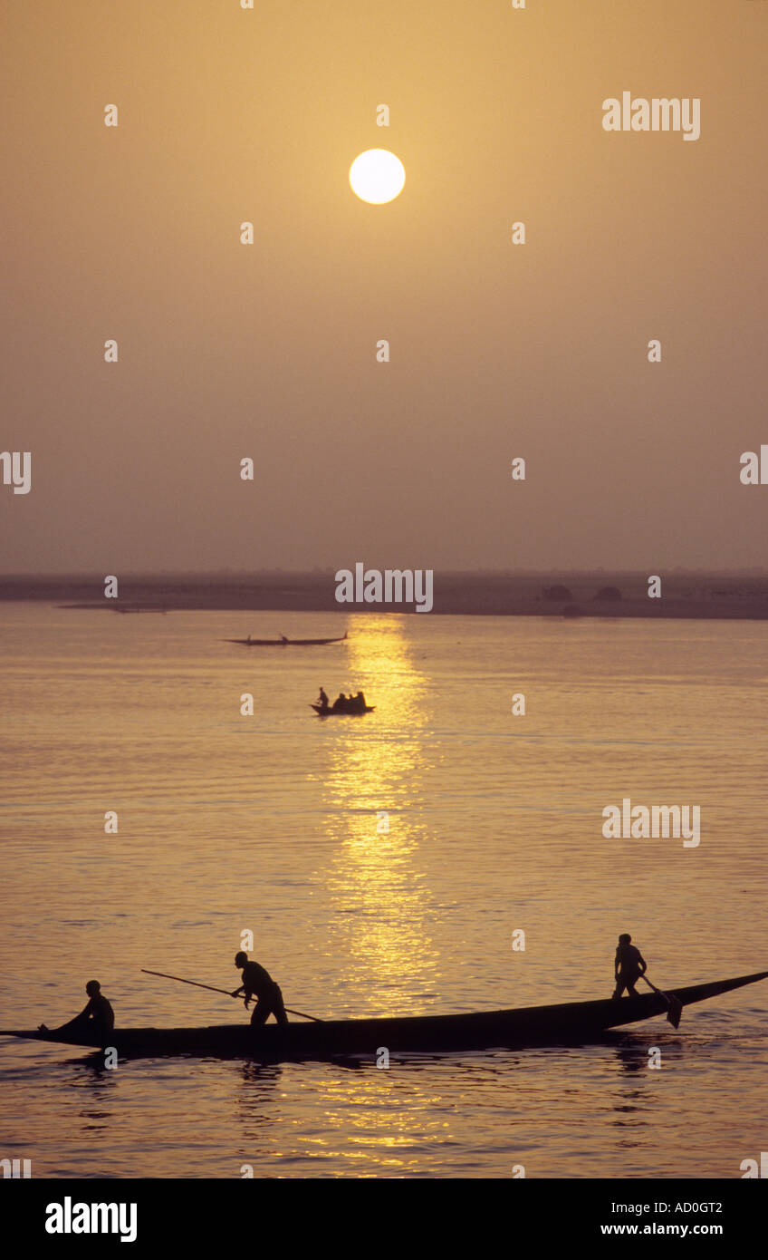 Einbaum - Fluss Niger, Mopti, MALI Stockfoto