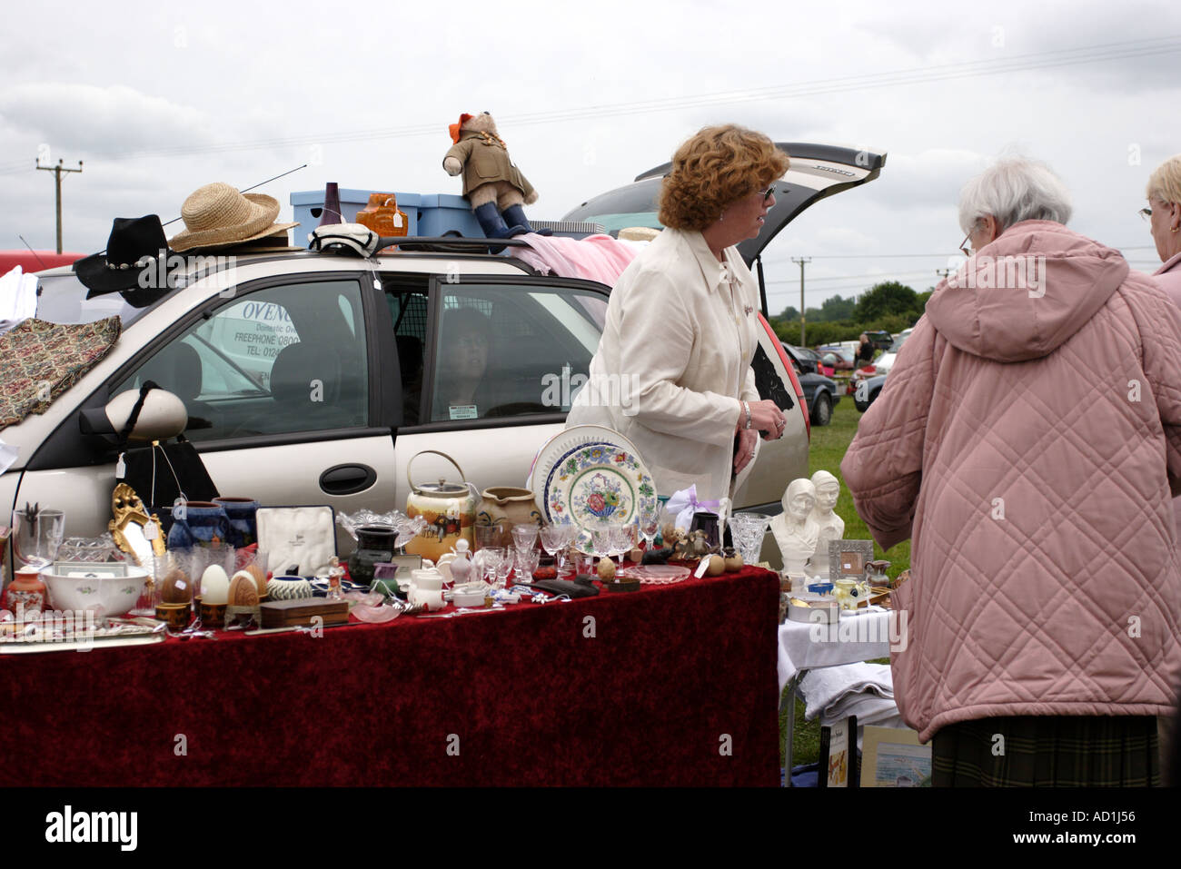 Auto-Boot-Verkauf Stockfoto