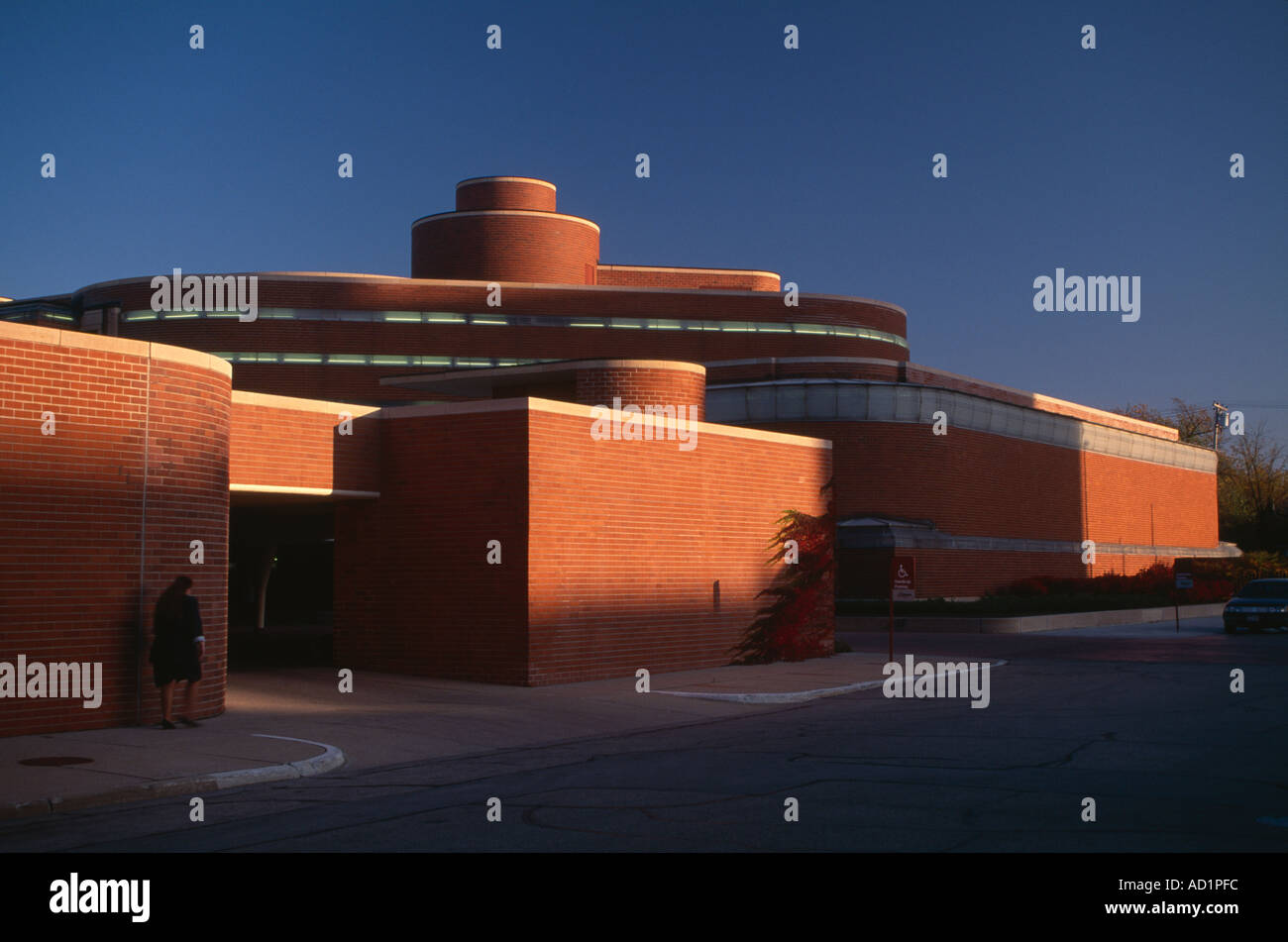 Johnson Wax Gebäude, Racine, Wisconsin, 1936-39 und 1944. Corporate Büros und Forschungslabor. Von außen. Stockfoto