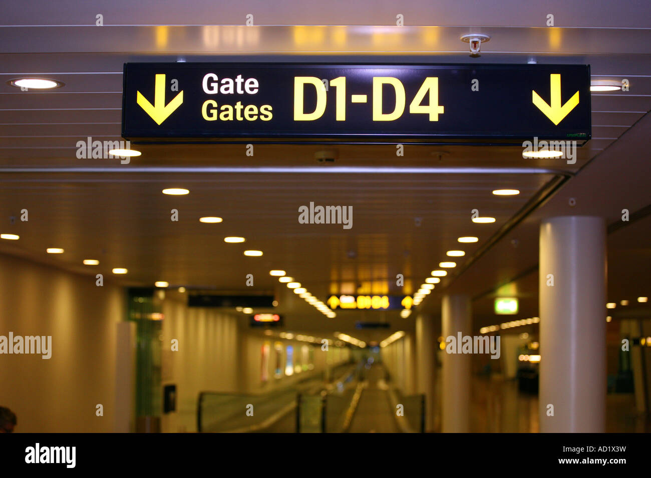 Flughafen Tor Zeichen Stockfoto