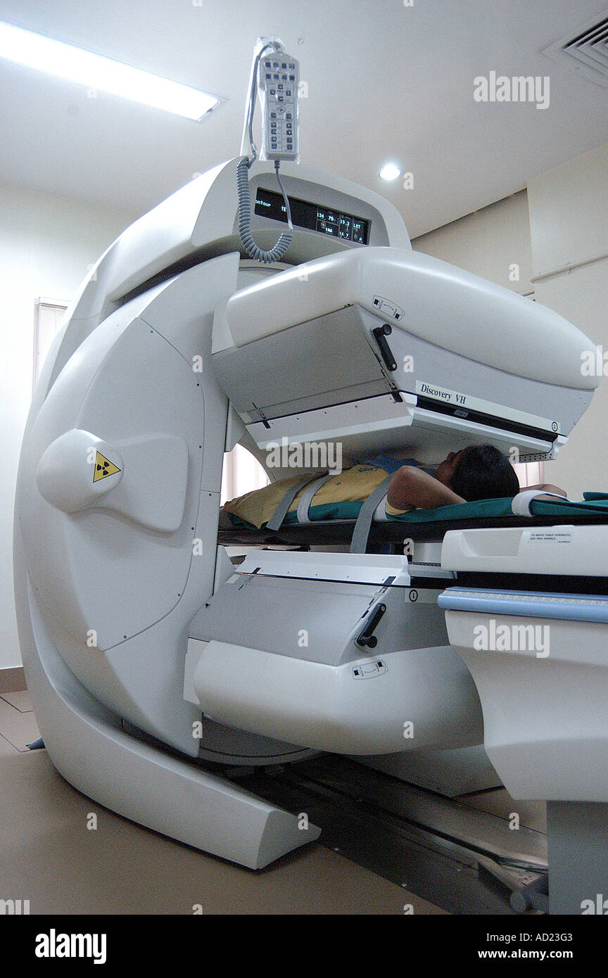 ASB72995-CT-PET-Scan Maschine Position-Emissions-Tomographie-Ausrüstung bei Hinduja Krankenhaus Bombay jetzt Mumbai, Maharashtra, Indien Stockfoto