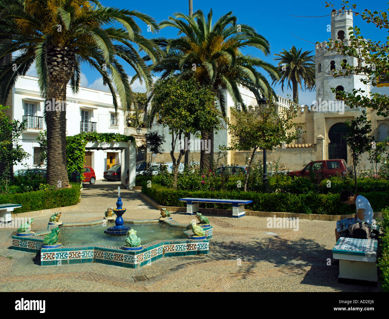 Einen plätschernden Brunnen im maurischen Altstadt Tarifas Stockfoto