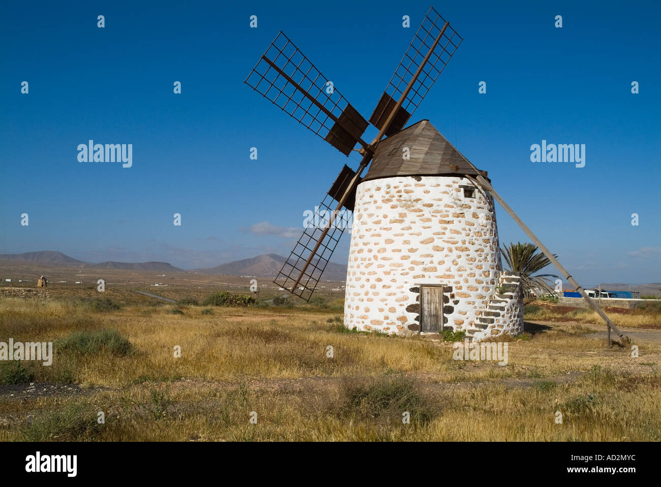 dh VALLES DE ORTEGA FUERTEVENTURA traditionelle Fuerteventuran ländliche Windmühle Stockfoto