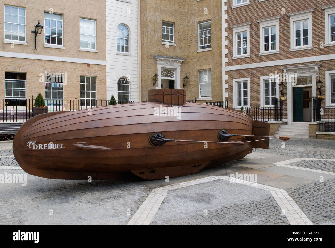 Drebbel U-Boot aus Holz. Der Wiederaufbau wurde vom Bootsbauer Mark Edwards gebaut. Heron Square, Richmond on Thames, Surrey, England, 2007 2000er Jahre Stockfoto