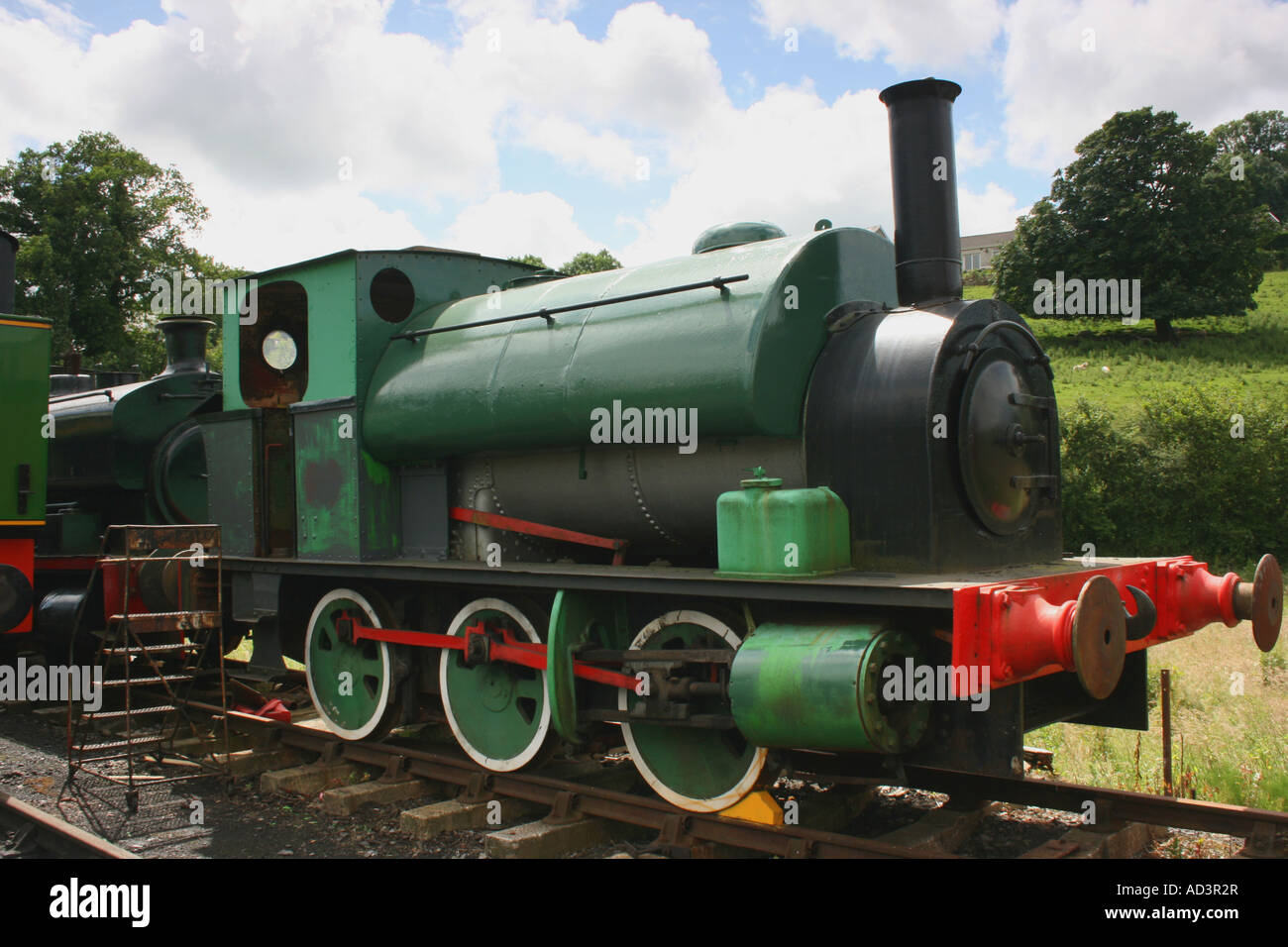 Klassische alte Dampflok Eisenbahn auf die Gwili Railway in Bronwydd Arme Station, Carmarthenshire, South Wales Stockfoto