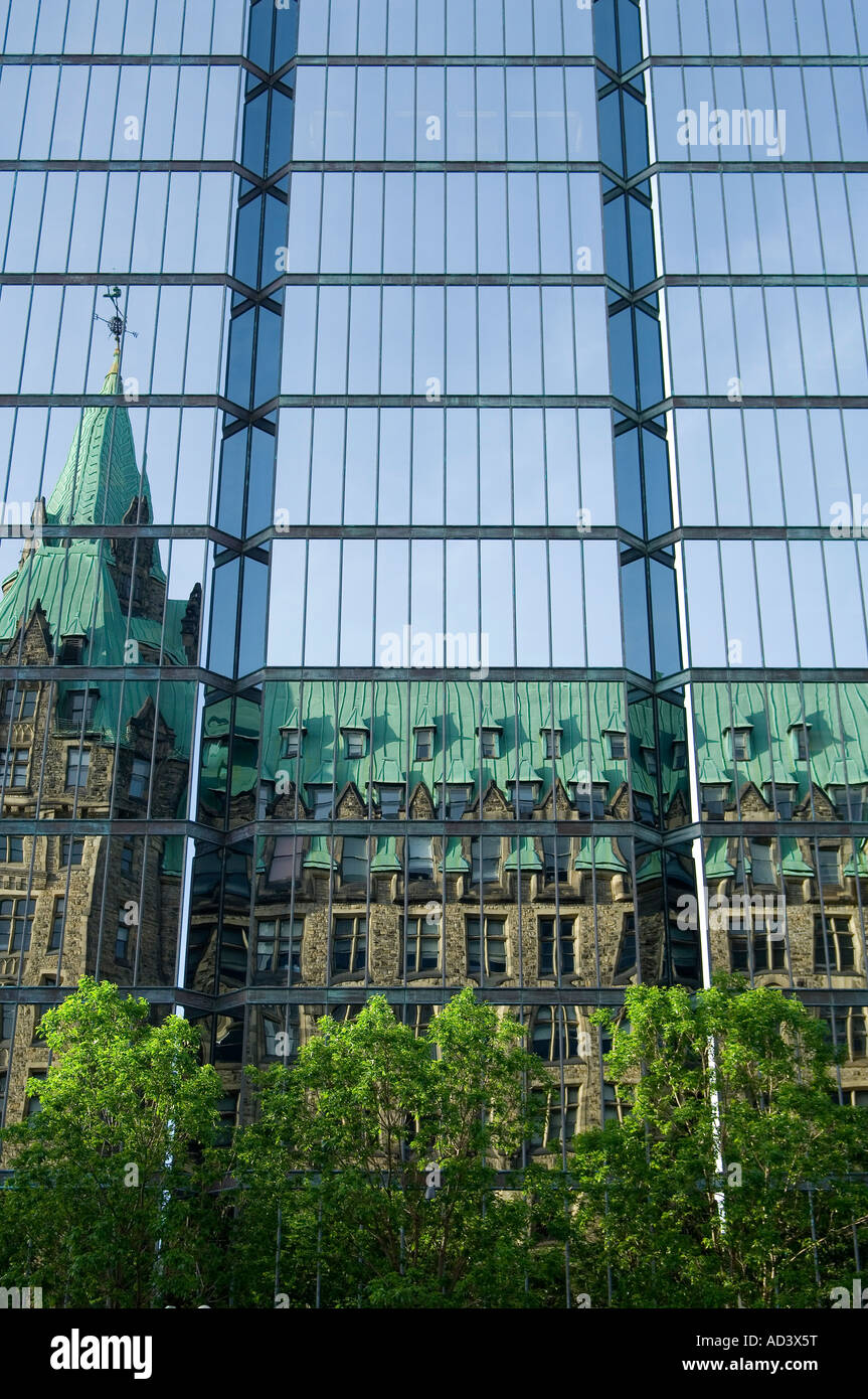 Eidgenossenschaft Gebäude reflektieren, Ottawa, Kanada. Stockfoto