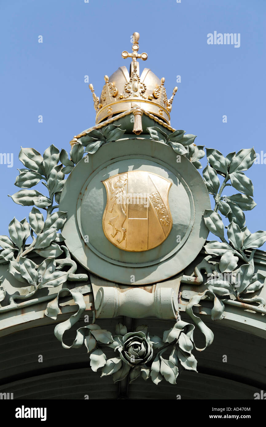 Dach-Ornament an das Gericht Pavillon Hietzing, imperial Urbaqn Bahnhof, Schönbrunn, Wien, Österreich Stockfoto